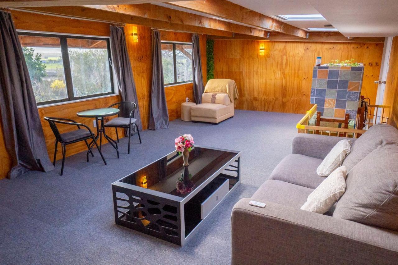 カイコウラ Waikoura Springs Bed & Breakfast エクステリア 写真